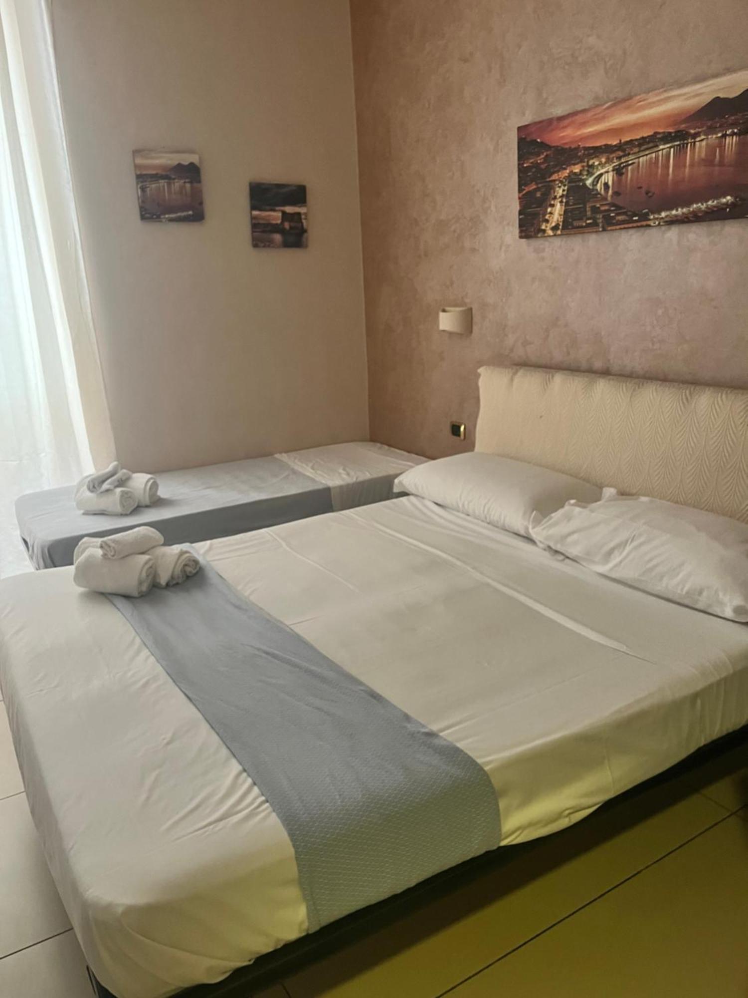 נאפולי International Hotels מראה חיצוני תמונה
