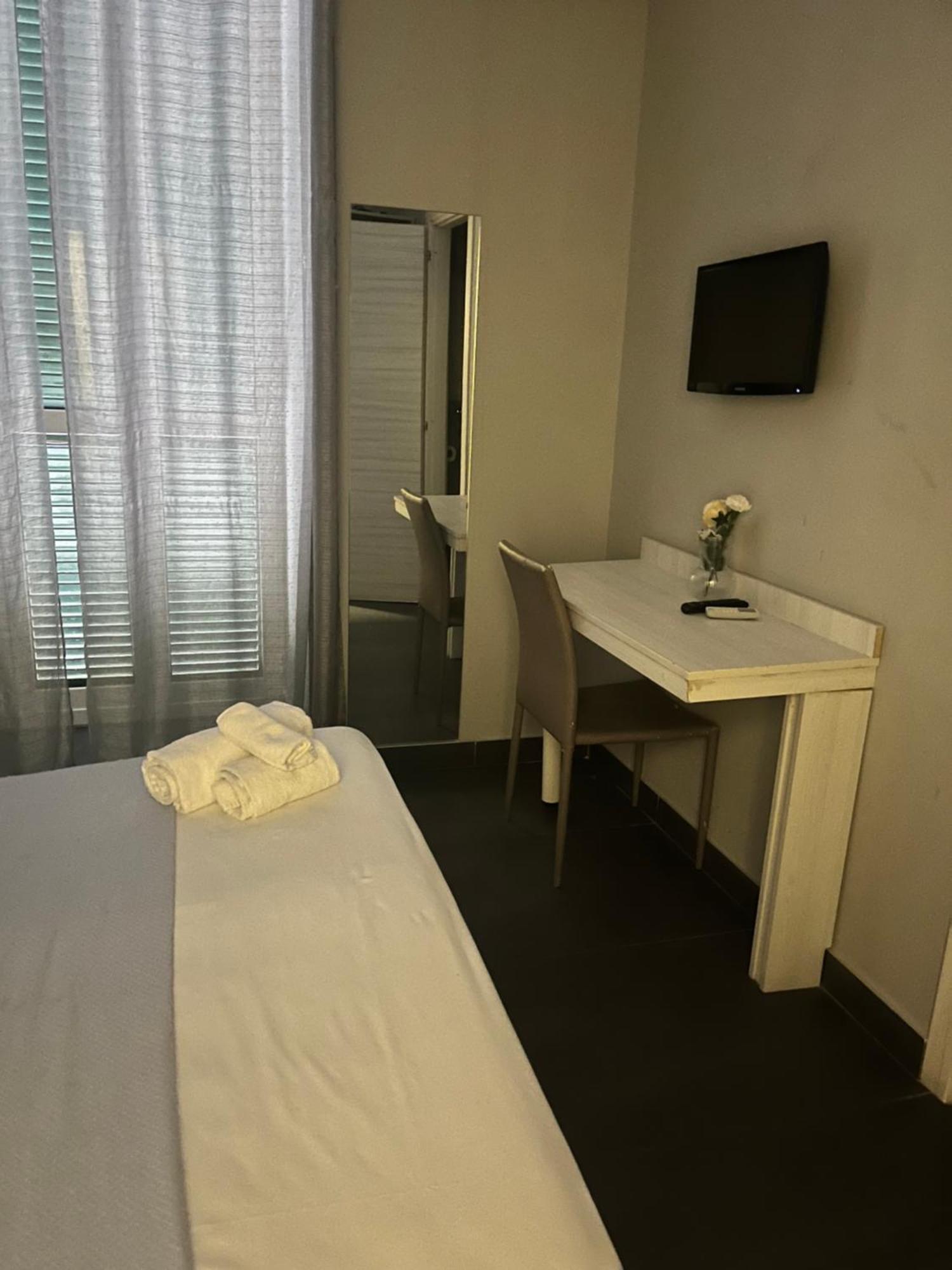 נאפולי International Hotels מראה חיצוני תמונה