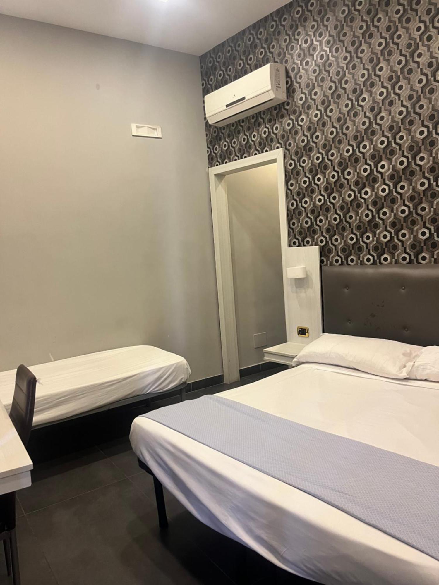 נאפולי International Hotels מראה חיצוני תמונה