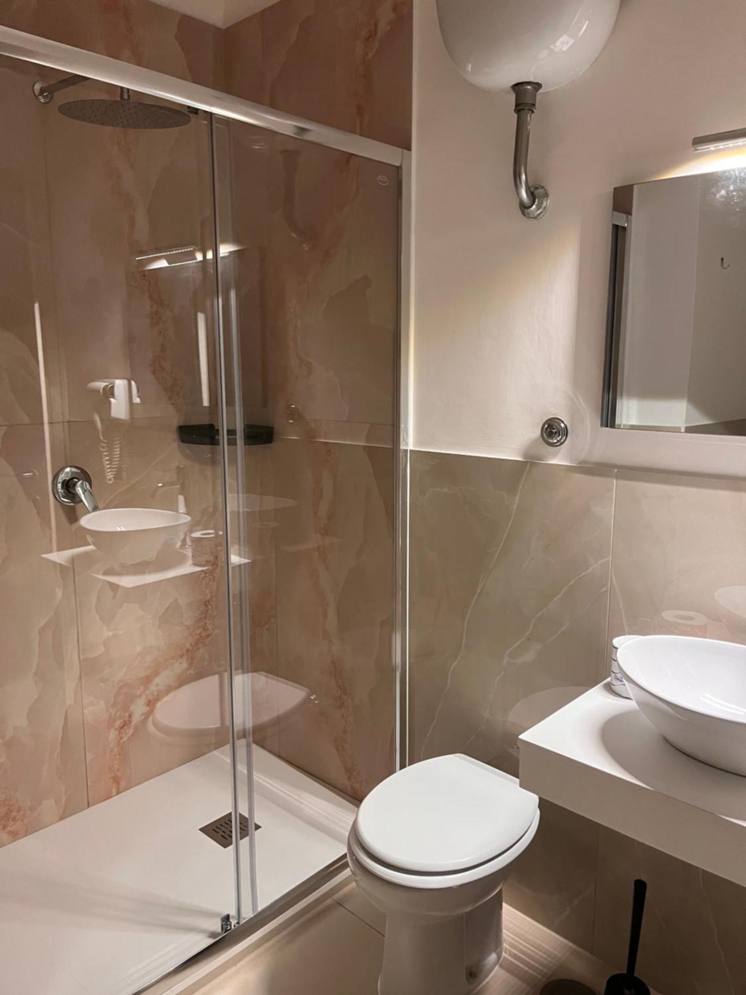 נאפולי International Hotels מראה חיצוני תמונה